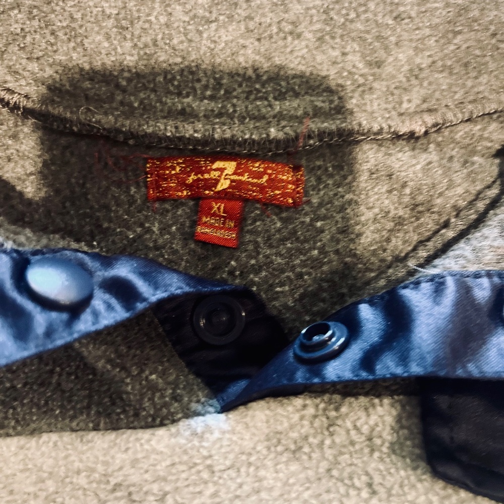 Fleece pullover size Large